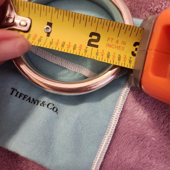 Tiffany and Co. AUTHENTIC BANGLE - Picture 3 of 17